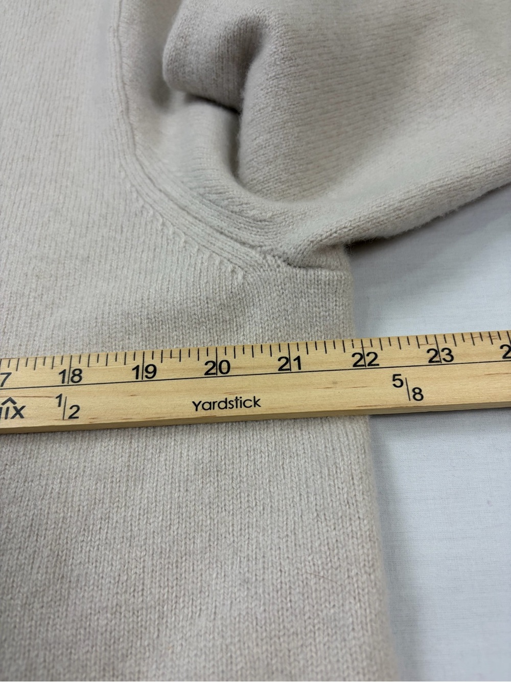 J. Crew Wool and Recycled Cashmere Cream Oversized Crewneck Sweater | Size L - Picture 9 of 13